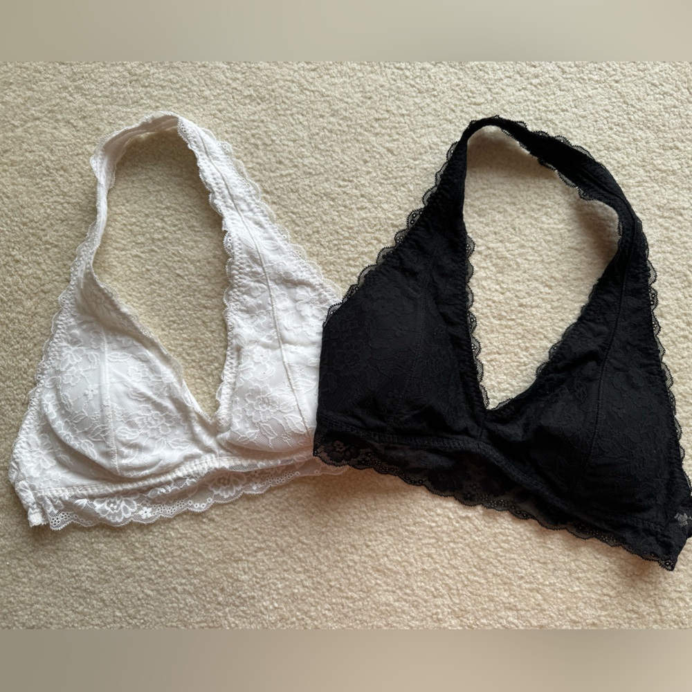 2 bralettes